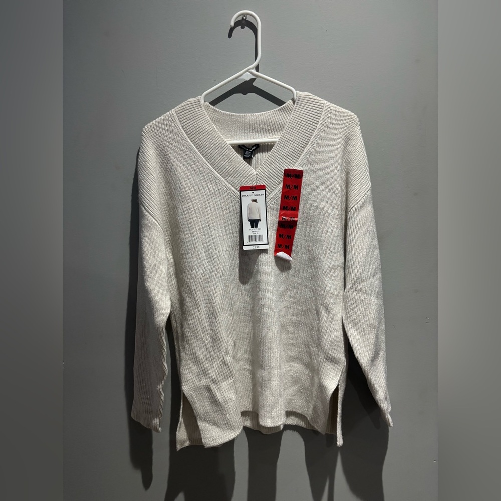 HILARY RADLEY V-NECK DROP SHOULDER SWEATER